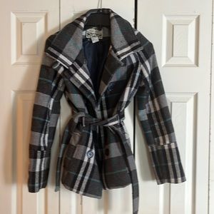 Fall/winter coat in good condition